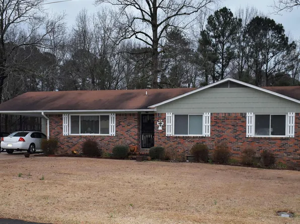 3012 Brakefield Dr, Fultondale, AL 35068