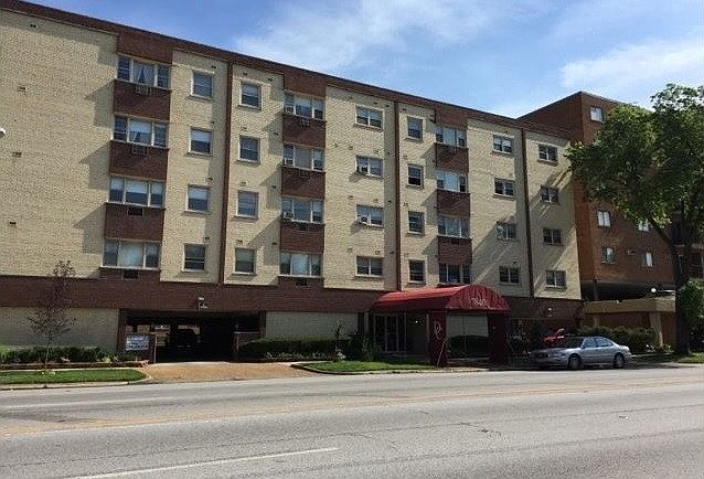 1st image of 7840 W North Ave APT 5A