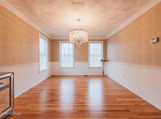 8 Tallowood Ln, Amesbury, MA 01913