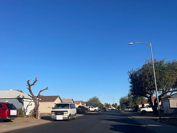 5th image of 11786 W Corrine Dr