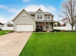 497 Golden Russett Blvd, Amherst, OH 44001