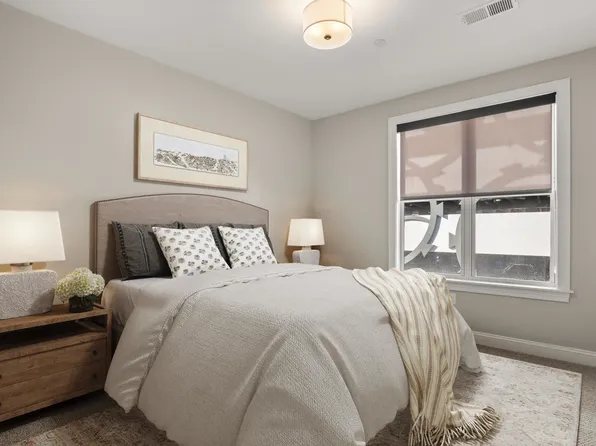 99 Foundry Place #308, Portsmouth, NH 03801