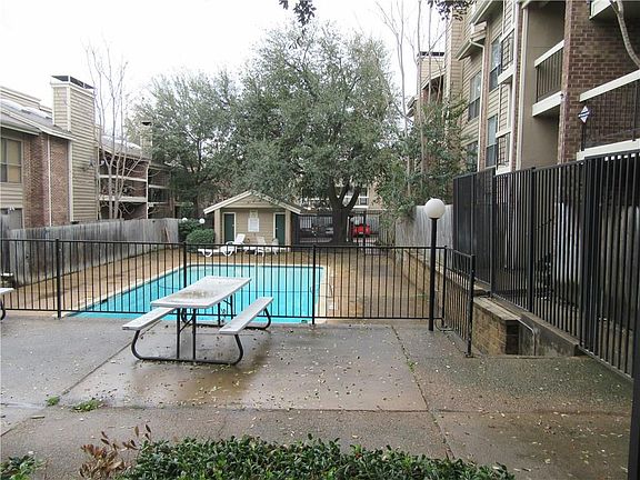 3rd image of 5750 Phoenix Dr #53
