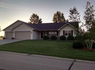 446 Golden Sands Ave, Cecil, WI 54111