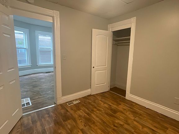 5th image of 376 4th St #3