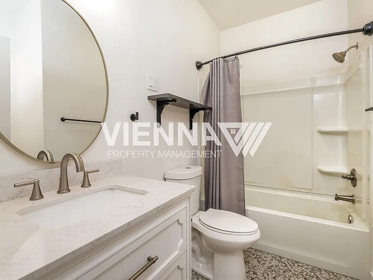 5308 Heritage Ct — Photo 18