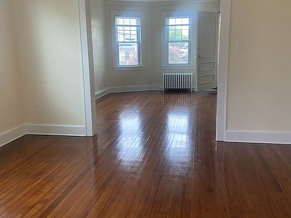 2nd image of 16 Homestead Ave #2