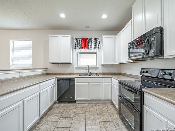 5th image of 4335 Rothberger