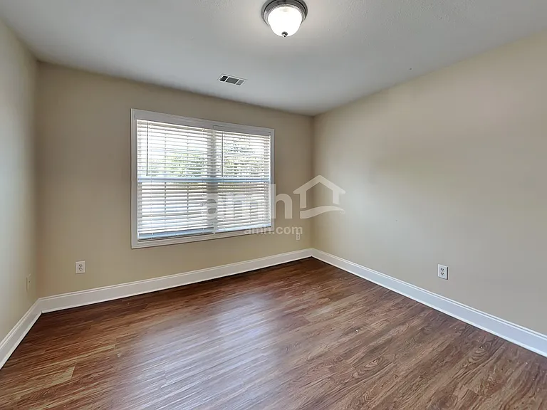 712 Gatwick Ct — Photo 22