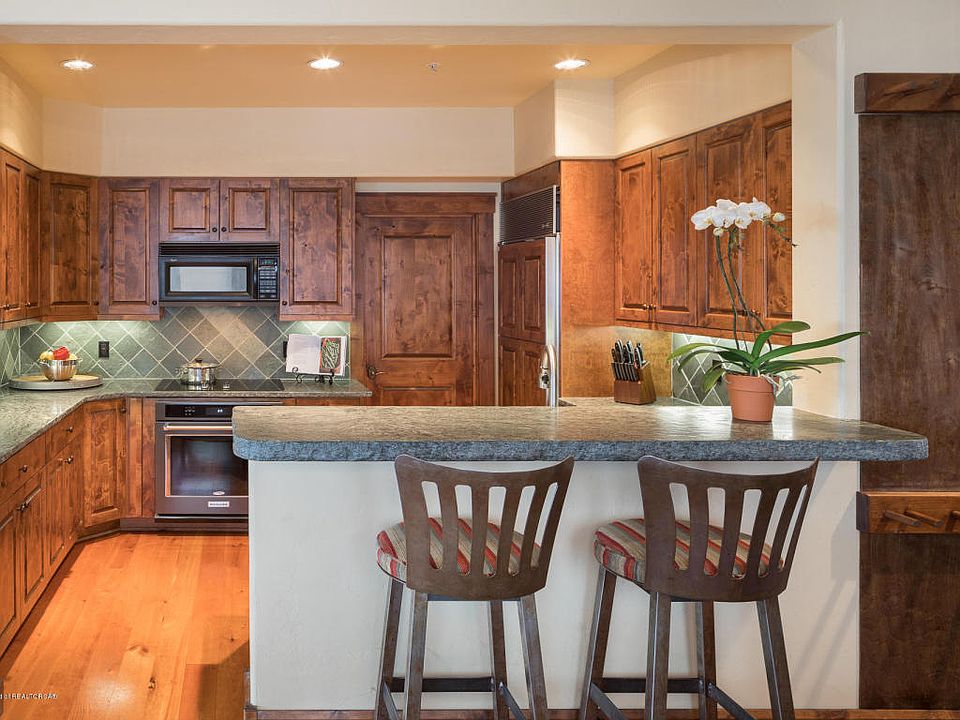 Love Ridge Condominiums 527 Snow King Loop Jackson WY Zillow