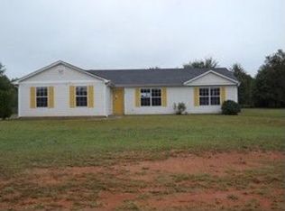 105 Country Meadows Way, Jenkinsburg, GA 30234