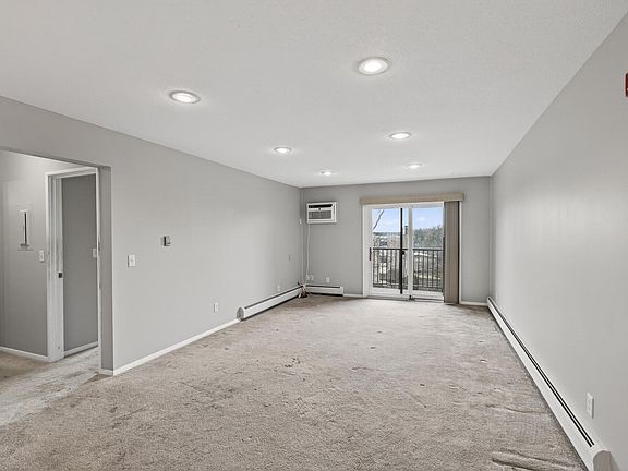 2nd image of 2690 Oxford St N APT 239