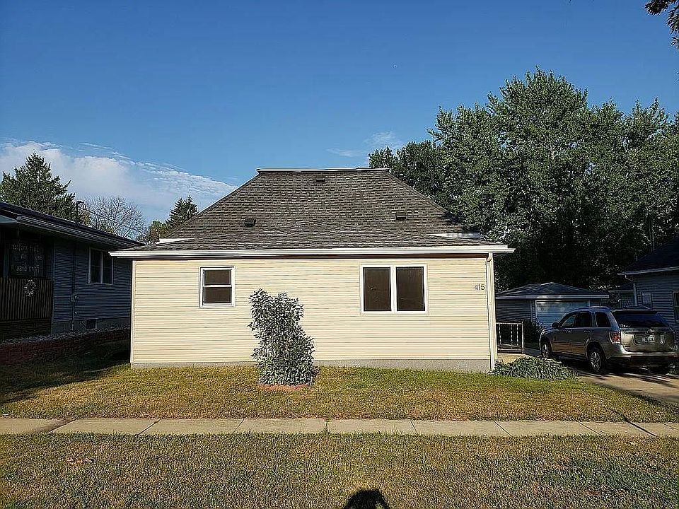 1st image of 415 2nd Ave NE