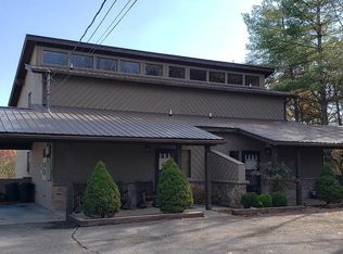 3933 Dollys Dr, Sevierville, TN 37876