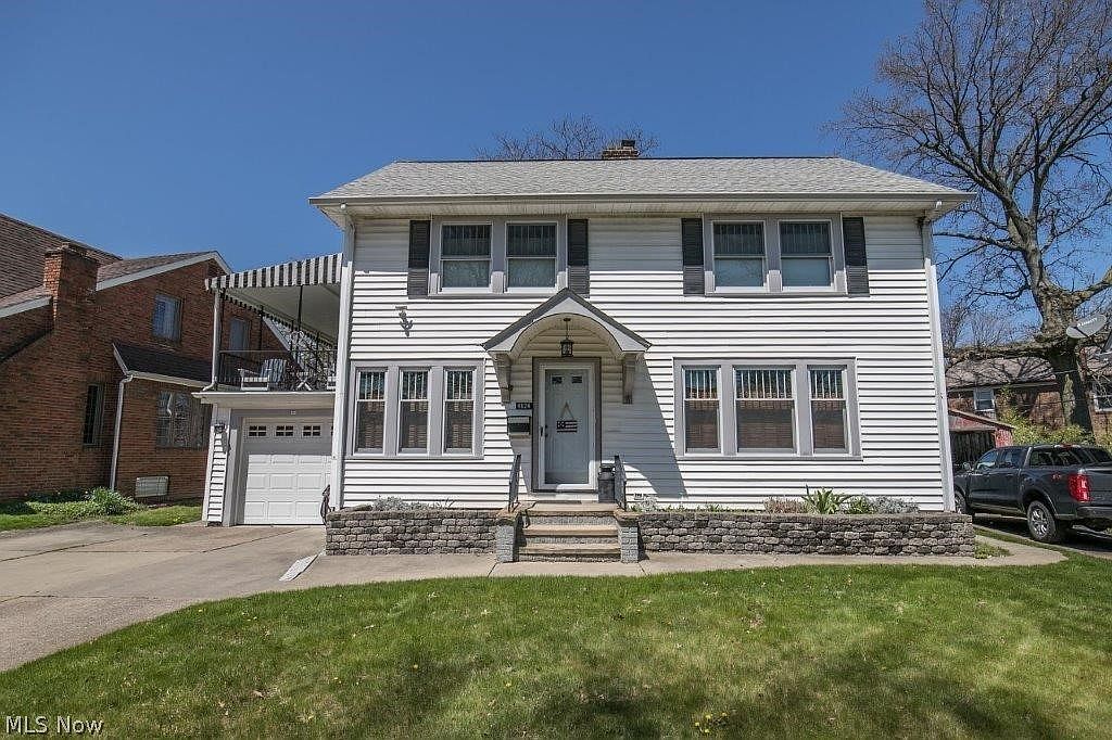 4624 S Hills Dr, Cleveland, OH 44109 Zillow