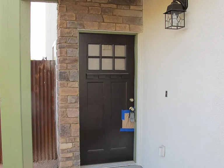 2524 E Lind Rd — Photo 27