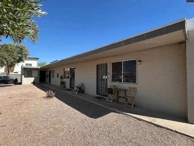 811 E Siesta Dr #3 — Photo 8