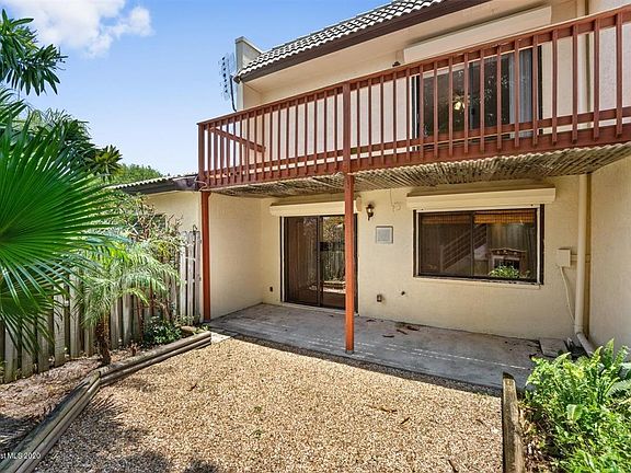 3rd image of 8705 Banyan Way Cpe