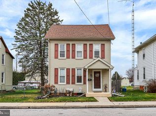 18 Center St, Hanover, PA 17331