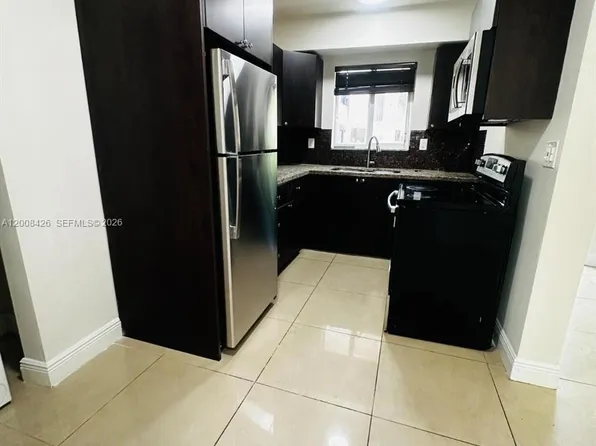 2401 SW 22nd St #7, Miami, FL 33145