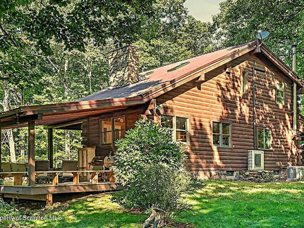 991 Laurel Ln, New Albany, PA 18833