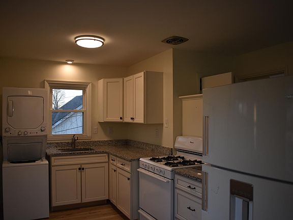 3rd image of 918 E 6th Ave #918