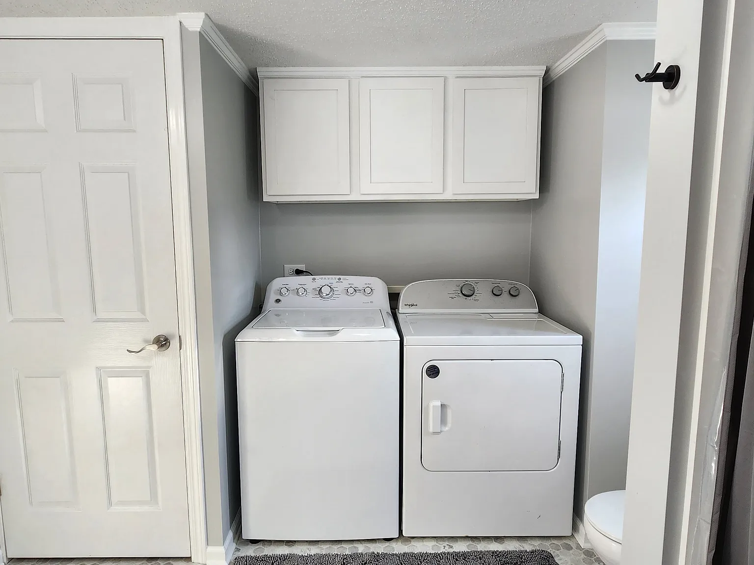 2 bed, 980 sqft, $1,375 — Photo 3