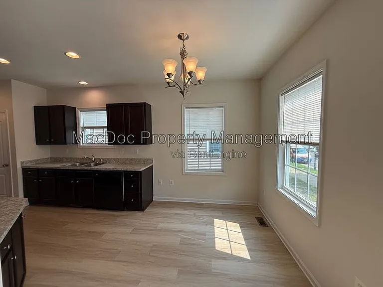 17267 Library Blvd — Photo 6