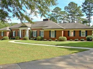116 Shoal Creek Dr, Sharpsburg, GA 30277