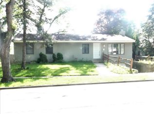 1010 Larkdale Row, Wauconda, IL 60084