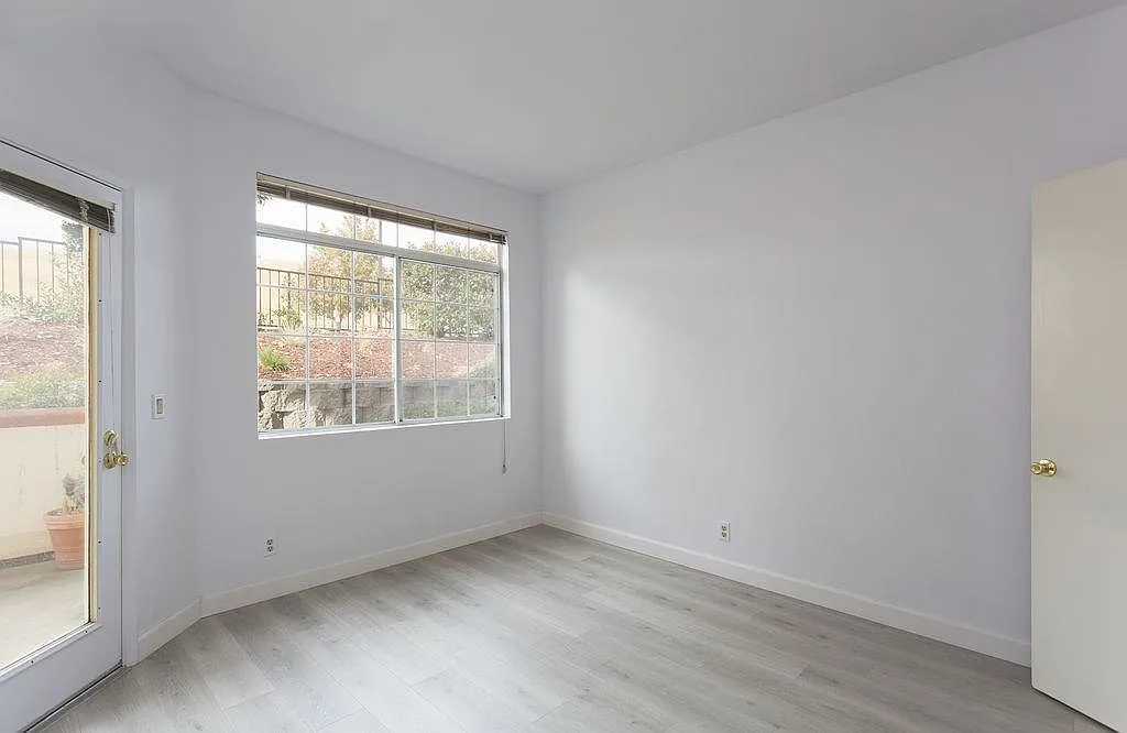 1 bed, 805 sqft, $2,389 — Photo 4