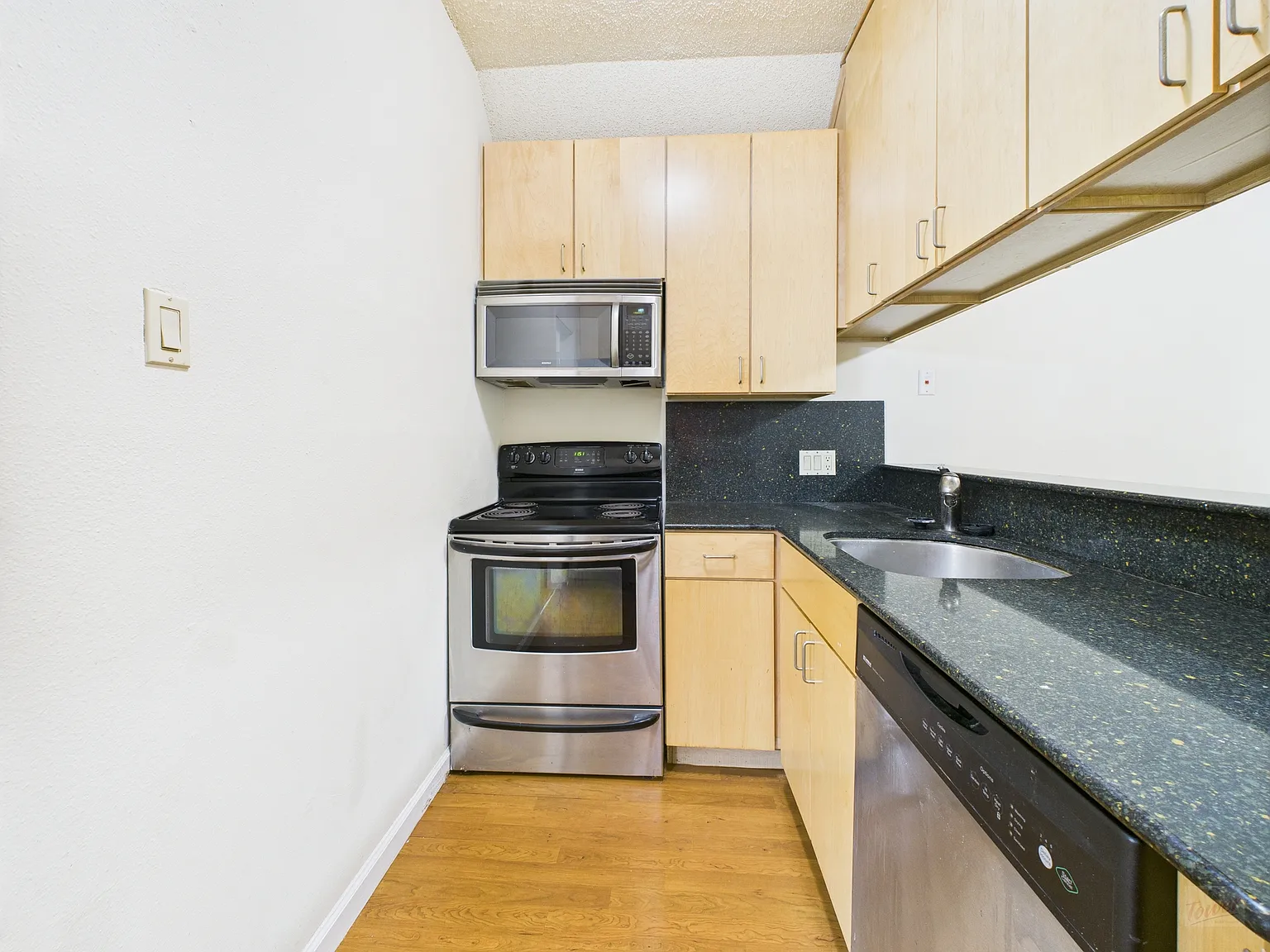 2815 Rio Grande St Apt 109 — Photo 2