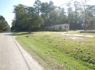 445 Oak Ln, Vidor, TX 77662