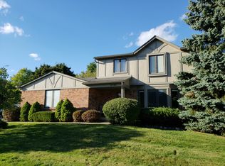 2788 Steamboat Springs Dr, Rochester Hills, MI 48309