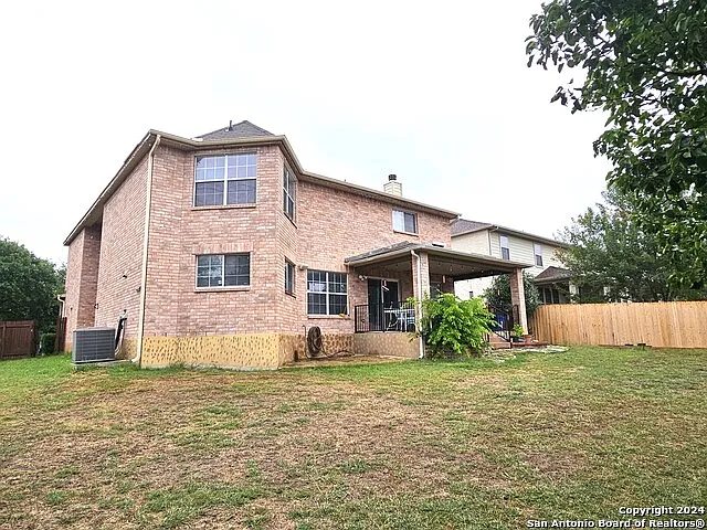 208 Springtree Cv — Photo 33