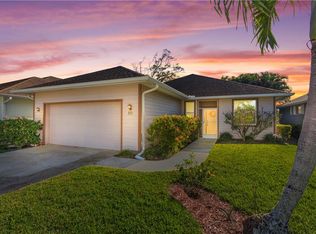 261 Hawthorne Ln, Vero Beach, FL 32962