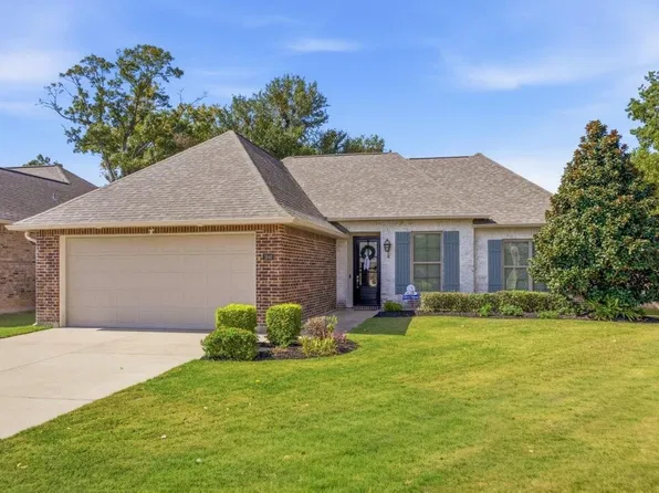 1946 Sarah Ln, Lake Charles, LA 70605