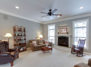 91 N Division Ave, Holland, MI 49424