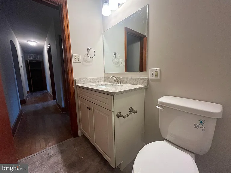 300 Harrison Ave — Photo 17