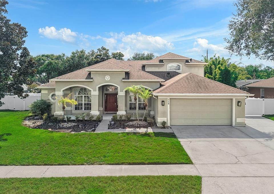 1st image of 718 LITTLE HAMPTON LANE