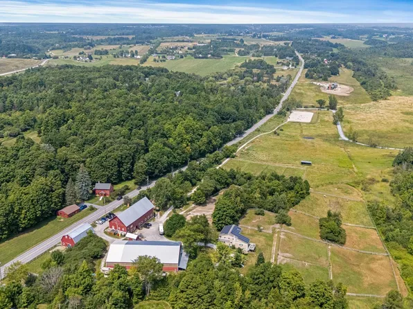 6493 Dorset Street, Shelburne, VT 05482