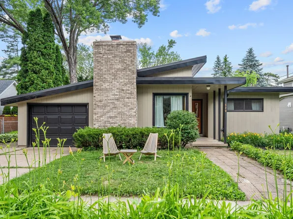 620 Oak St W, Stillwater, MN 55082