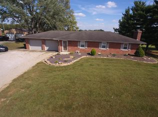 6903 Kremer Rd, Evansville, IN 47720