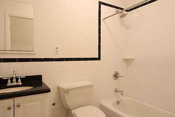 Rented by TheRealEstateCompany.com LLC | media 33