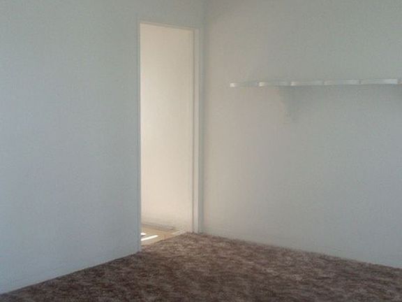 4th image of 31951 Outer Highway 10 APT 7