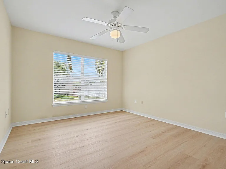 1640 Vista Lake Cir — Photo 18