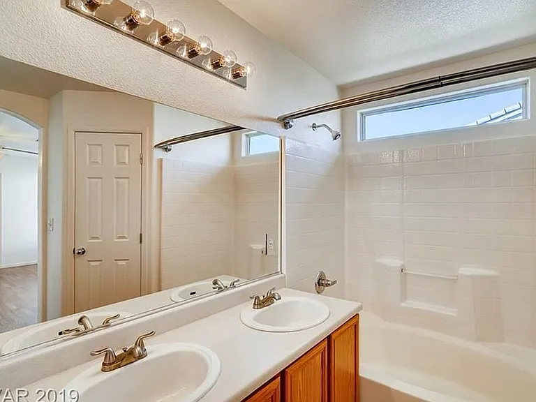 2446 El Valle St — Photo 14