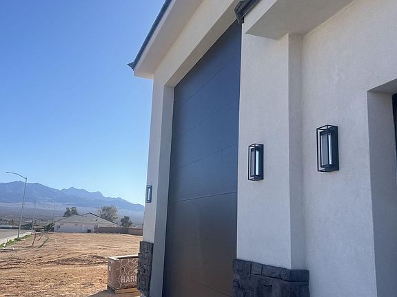 3rd image of 325 Ralston Rd