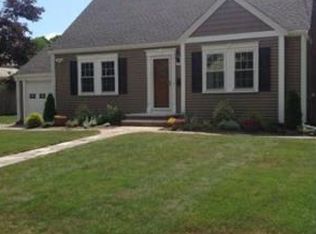 83 Elm St, Stoneham, MA 02180