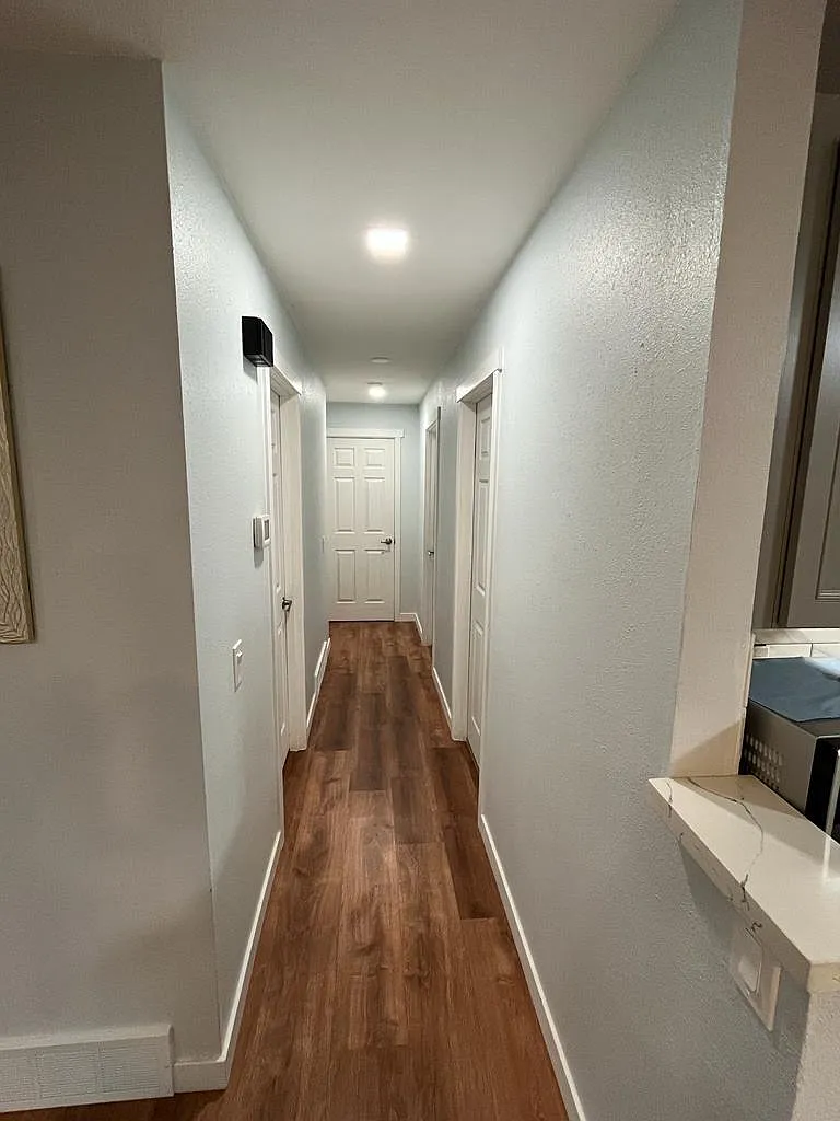 7802 139th Pl NE — Photo 1